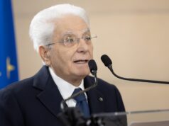 Mattarella: “Anche alle istituzioni è richiesto il coraggio di cambiare”